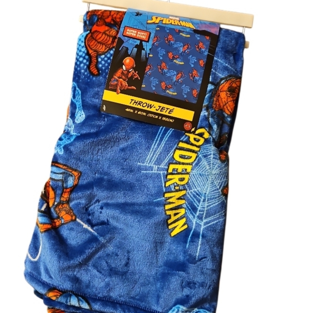 NEW! MARVEL SPIDER-MAN Kid's Soft Throw Blanket.